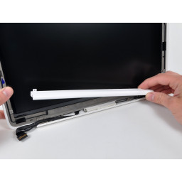 MacBook Unibody Модель A1342 Замена крышки сцепления